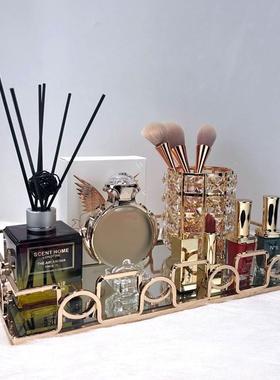 样板房衣帽间梳妆台香水托盘摆件化妆刷香薰组合套装软装饰品轻奢
