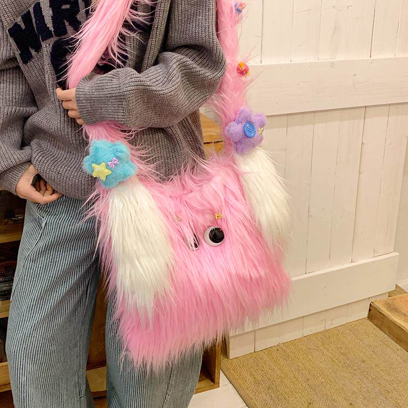 2025新款秋冬可爱毛绒小耳朵卡通斜挎包女大容量单肩包通勤手提包