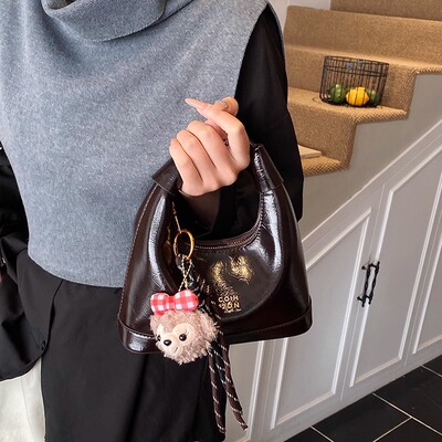 今年流行手提小拎包女2025秋冬