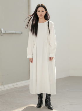 AIRIQI奥莱女装圆领连衣裙时尚百搭纯色显瘦白月光长裙AY41LQ294