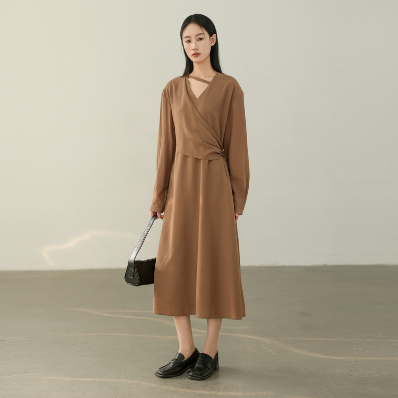 AIRIQI奥莱女装V领连衣裙新中式结构式极简宽松长裙BZ41LQ015,女装/女士精品,连衣裙,淘宝优惠券,粉丝福利购,淘宝优惠卷