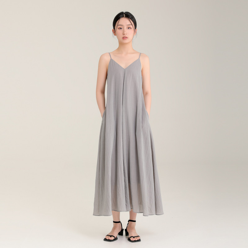 AIRIQI奥莱女装V领吊带裙都市简约气质显瘦百搭连衣裙BZ32LQ263