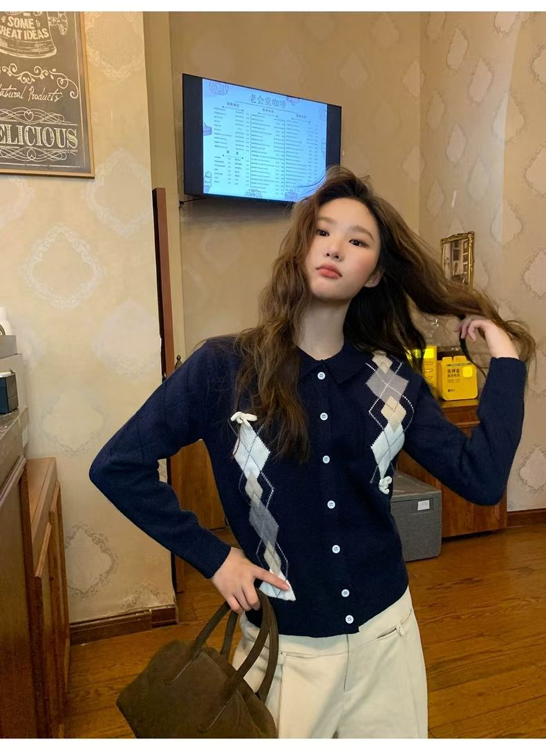 2025秋冬新款韩版宽松显瘦菱格纹提花针织开衫女百搭毛衣外套上衣