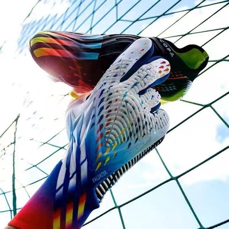 马丁内斯款成人儿童足球守门员手套猎鹰门将守门员专用手套加厚款