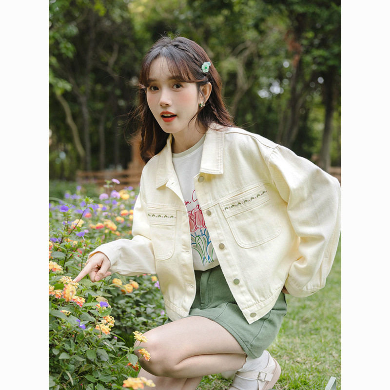韩版百搭清新花朵刺绣百搭短外套