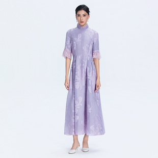 门里门外灰紫色丝锦剪花连衣裙BR25SQ0811B