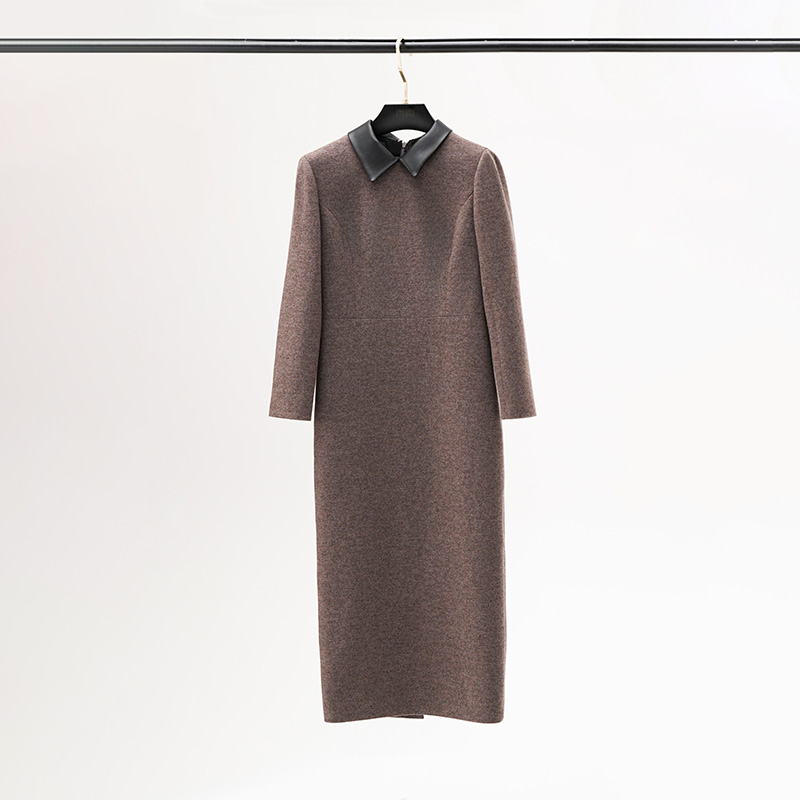 门里门外黑红色织金真丝连衣裙BV25QQ1171A