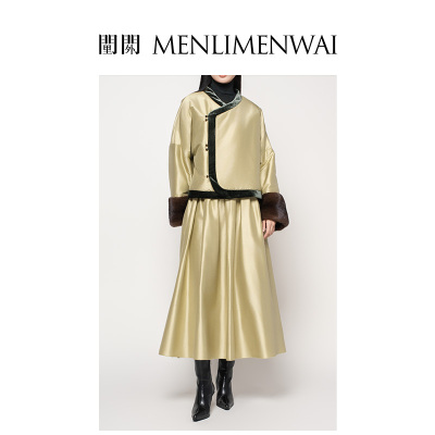 黄绿色双宫真丝两件套