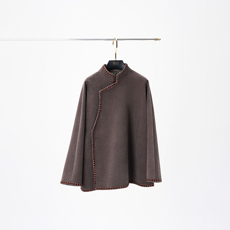 门里门外咖色斜纹立领斜襟外套BC25QW1170A