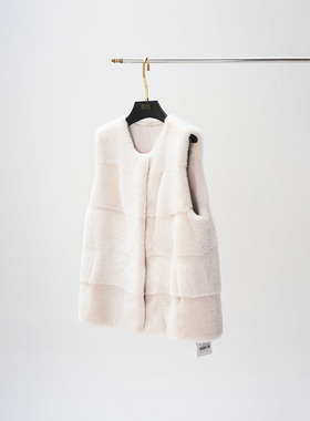 门里门外米黄色水貂马甲25W286