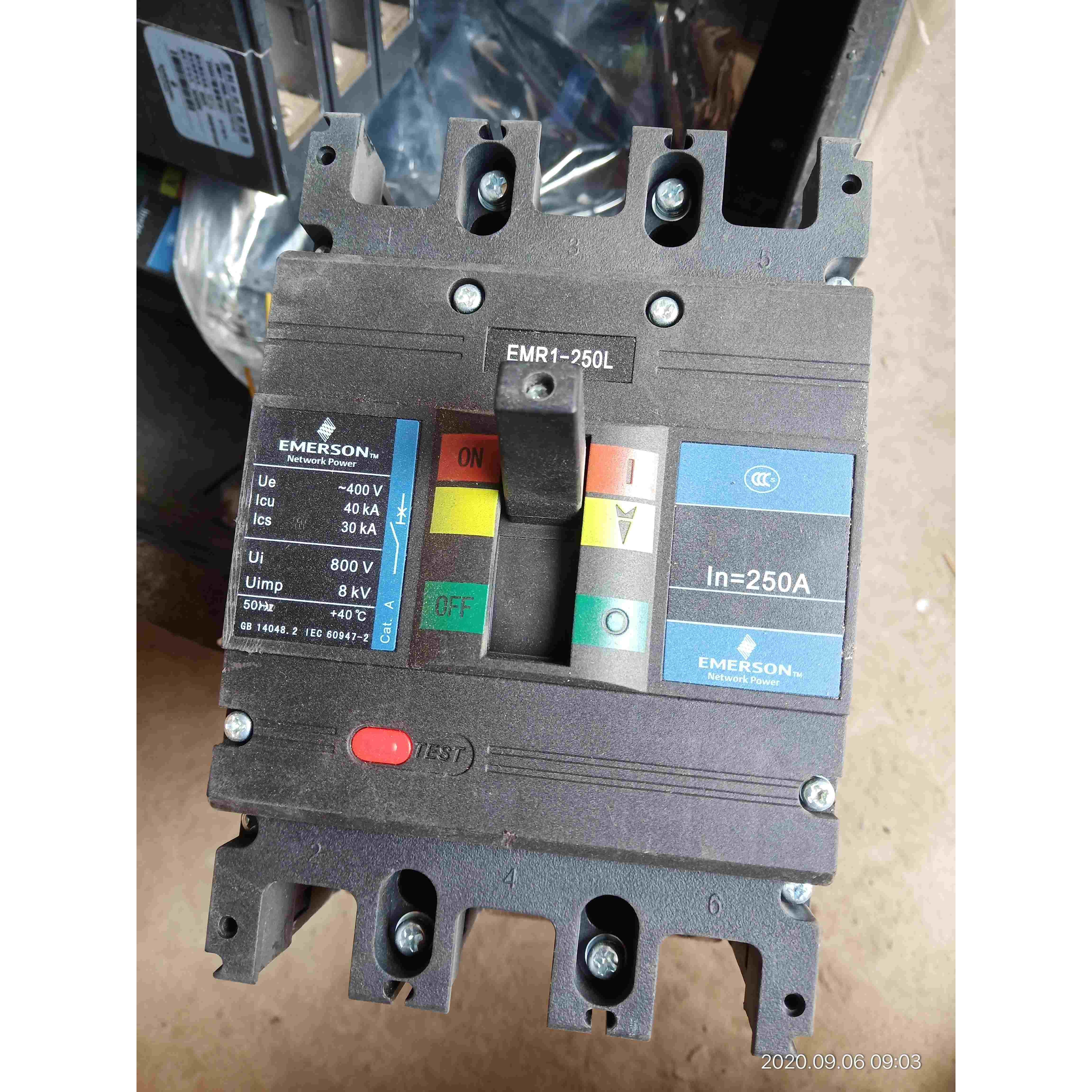 艾默生EMR1-250L/3358三相塑料壳断路器，ln-250a