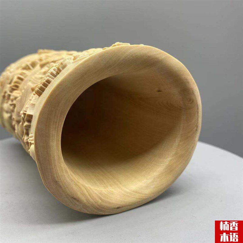 小叶黄杨木雕刻八骏马笔筒实木动物松树文房四宝收纳书房装饰摆件