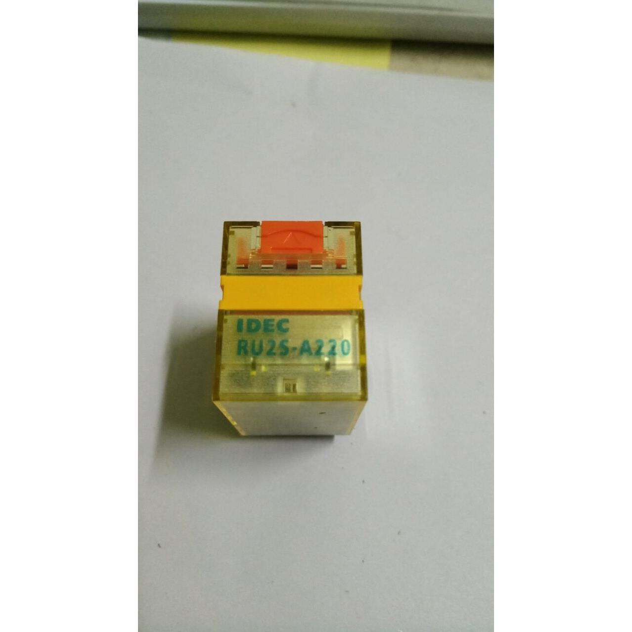 IDEC日本和泉继电器RU2S-D24  RU2S-A220 和泉中间继电器