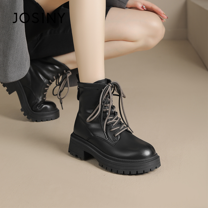 卓诗尼黑色英伦风马丁靴