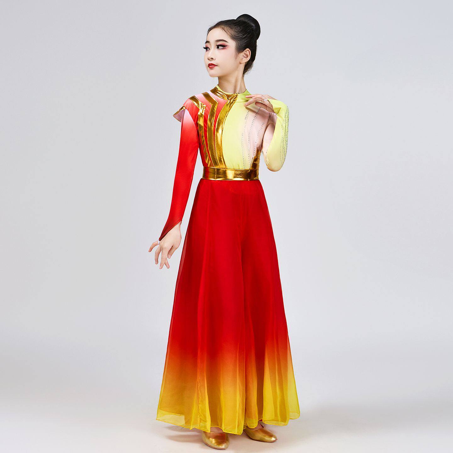 新款雪龙吟舞蹈演出服古典舞扇子舞中国风打鼓歌伴舞开场舞大摆裙