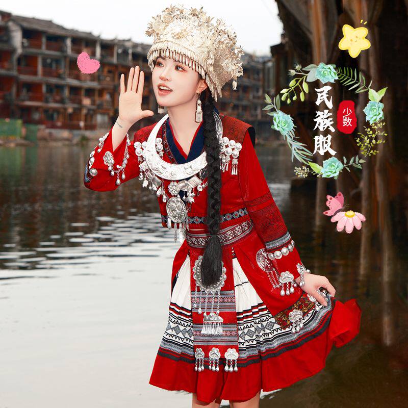 贵州苗寨苗族服装女云南侗族少数民族服饰成人新短款舞蹈演出旅拍