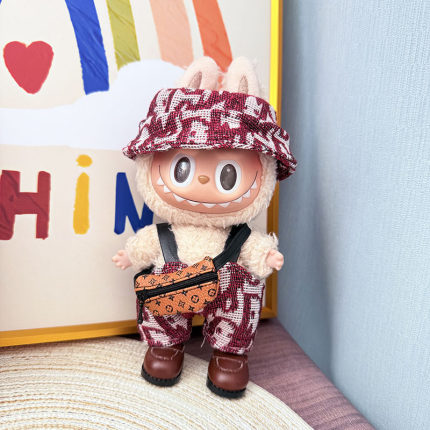 仅衣服] 一二代Labubu衣服挂件拉布布坐坐娃衣皮衣都市字母背带裤