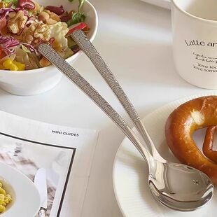 新款锤纹不锈钢勺子家用吃饭圆头勺子调羹西餐韩式长柄吃饭汤匙