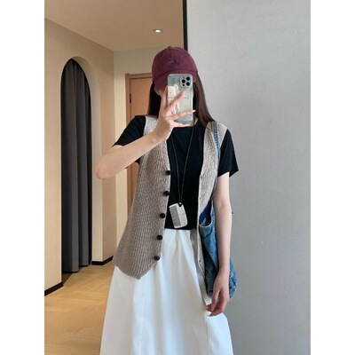 叠穿公式松弛感透气轻盈和纸纱V领针织开衫马甲女2026新款H042904