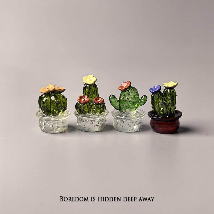 盆栽仙人掌透明多肉工位办公桌植物小摆件可爱情绪解压治愈装饰品