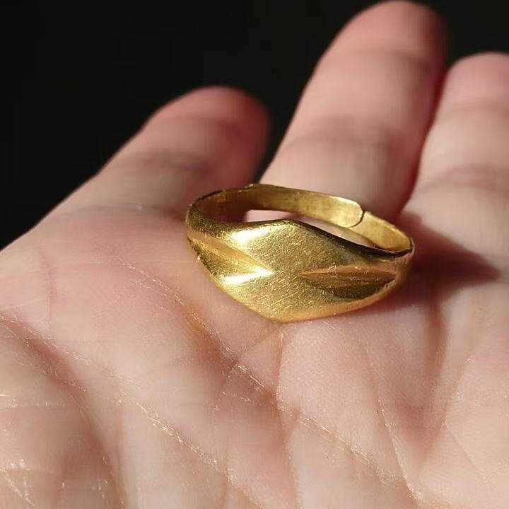 双棱金色戒指沈阳天兴金色足赤黄金色戒指金色首饰简约送生日礼物