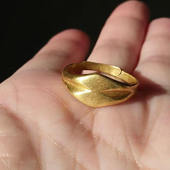 双棱金色戒指沈阳天兴金色足赤黄金色戒指金色首饰简约送生日礼物