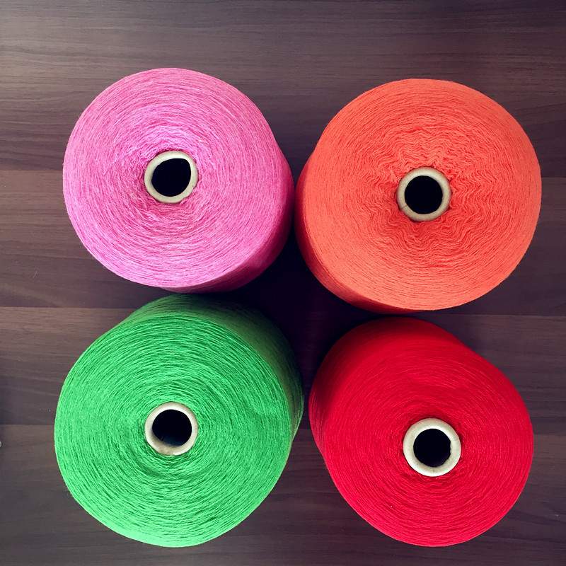 30%貉绒70%美利奴羊毛定纺纱线24/2NM30%RACCOON70%Merino WOOL