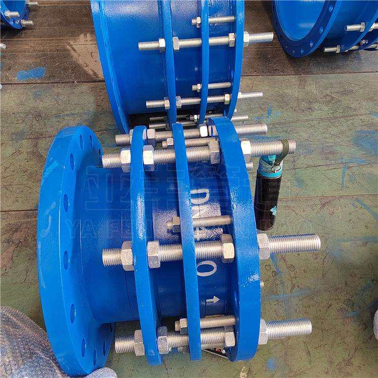 C2F型双法兰松套传力接头 不锈钢补偿接头 DN65球墨铸铁伸缩节