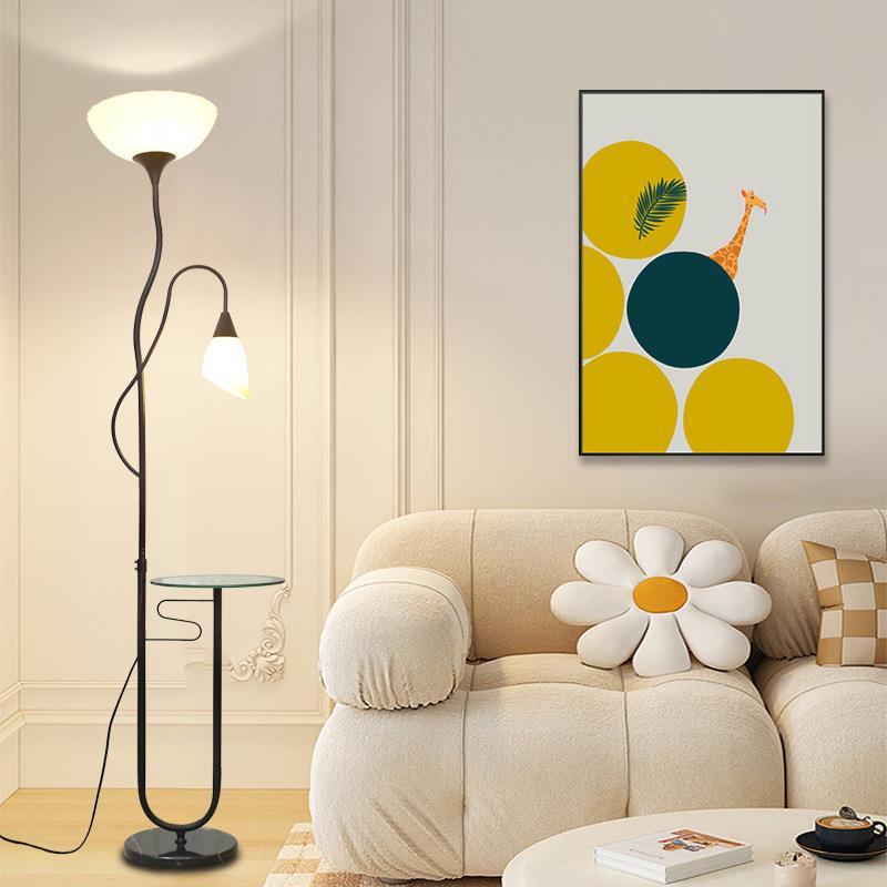 北欧客厅落地灯茶几立式简约现代沙发旁护眼新款智能网红卧室台灯