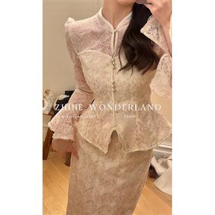 至禾Wonderland千金感旗袍领喇叭袖丝绒夹里蕾丝套装