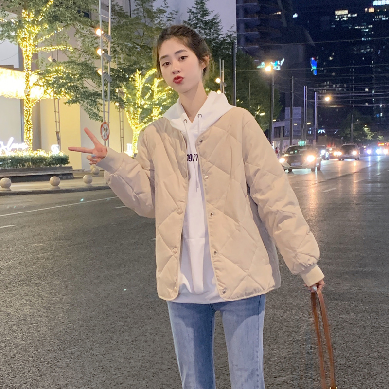 菱形格羽绒服女短款宽松2024年秋冬新款内胆今年流行的轻薄款外套