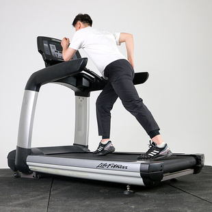 新品 商用跑步机大型多功能高端电动低音家用室内健身房私教专用走