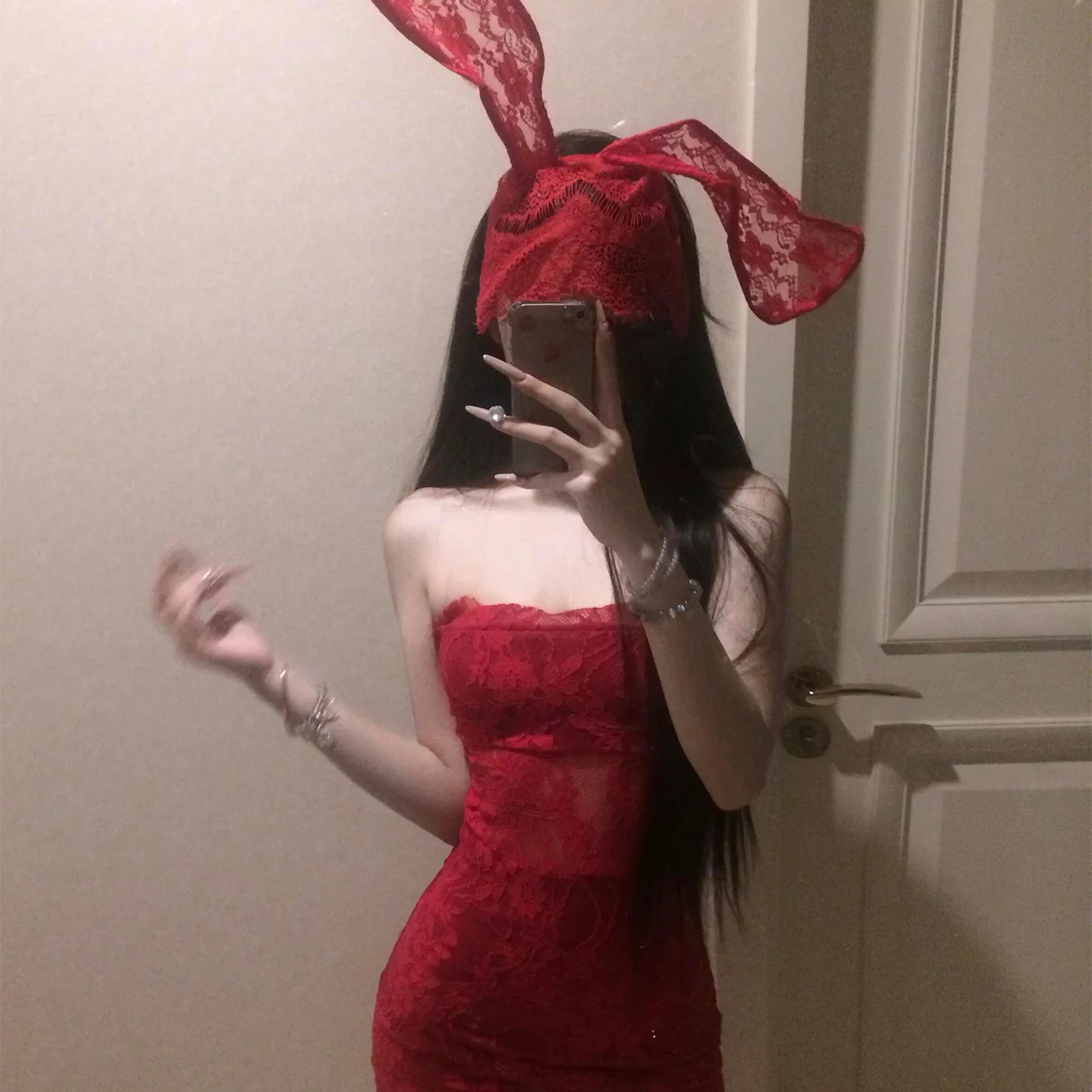 红色连衣裙女辣妹蕾丝性感抹胸套装cos兔女郎包臀裙万圣节穿搭