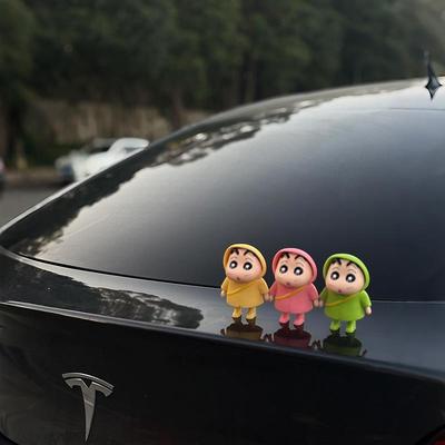 汽车装饰摆件后备箱尾部蜡笔小新车载摆件车顶公仔玩偶2025新款