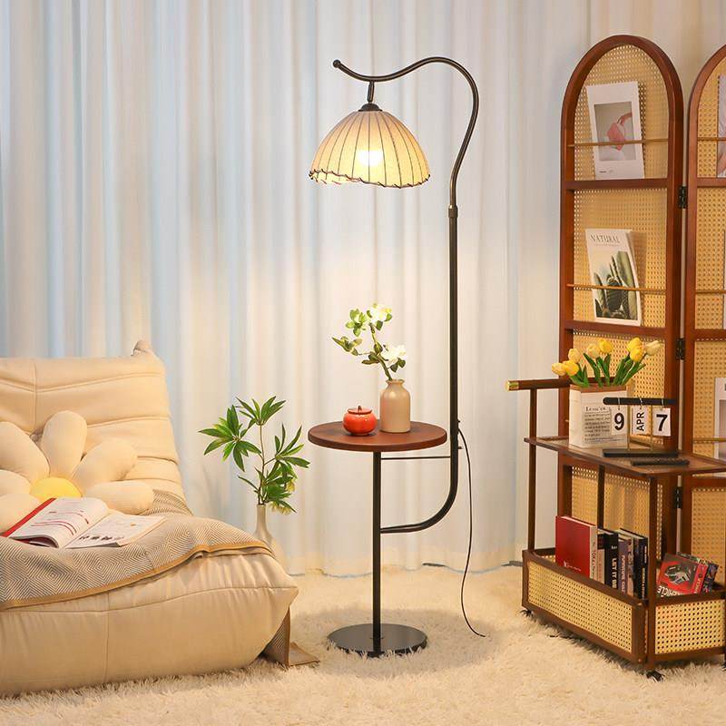 法式中古风落地灯客厅卧室沙发旁边茶几新款创意艺术氛围床头台灯,家装灯饰光源,置物功能落地灯,淘宝优惠券,粉丝福利购,淘宝优惠卷
