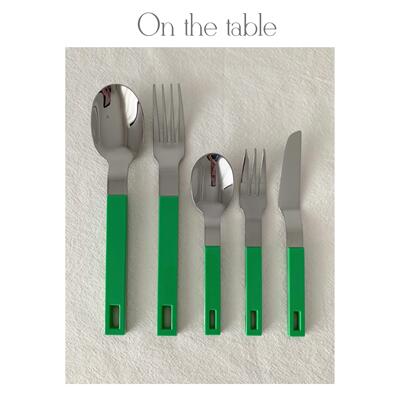On the table - 出口绿色树脂手柄不锈钢叉勺 不锈钢甜品叉勺抹刀