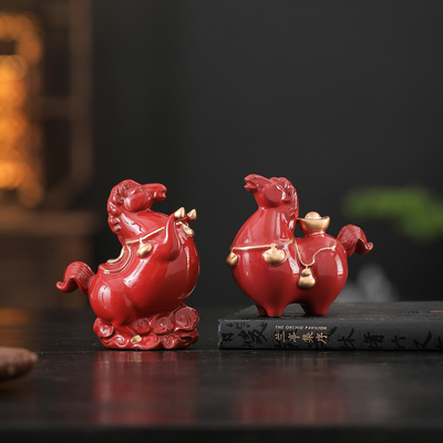 红色陶瓷马摆件创意家居装饰品客厅办公室工艺品招财马到成功