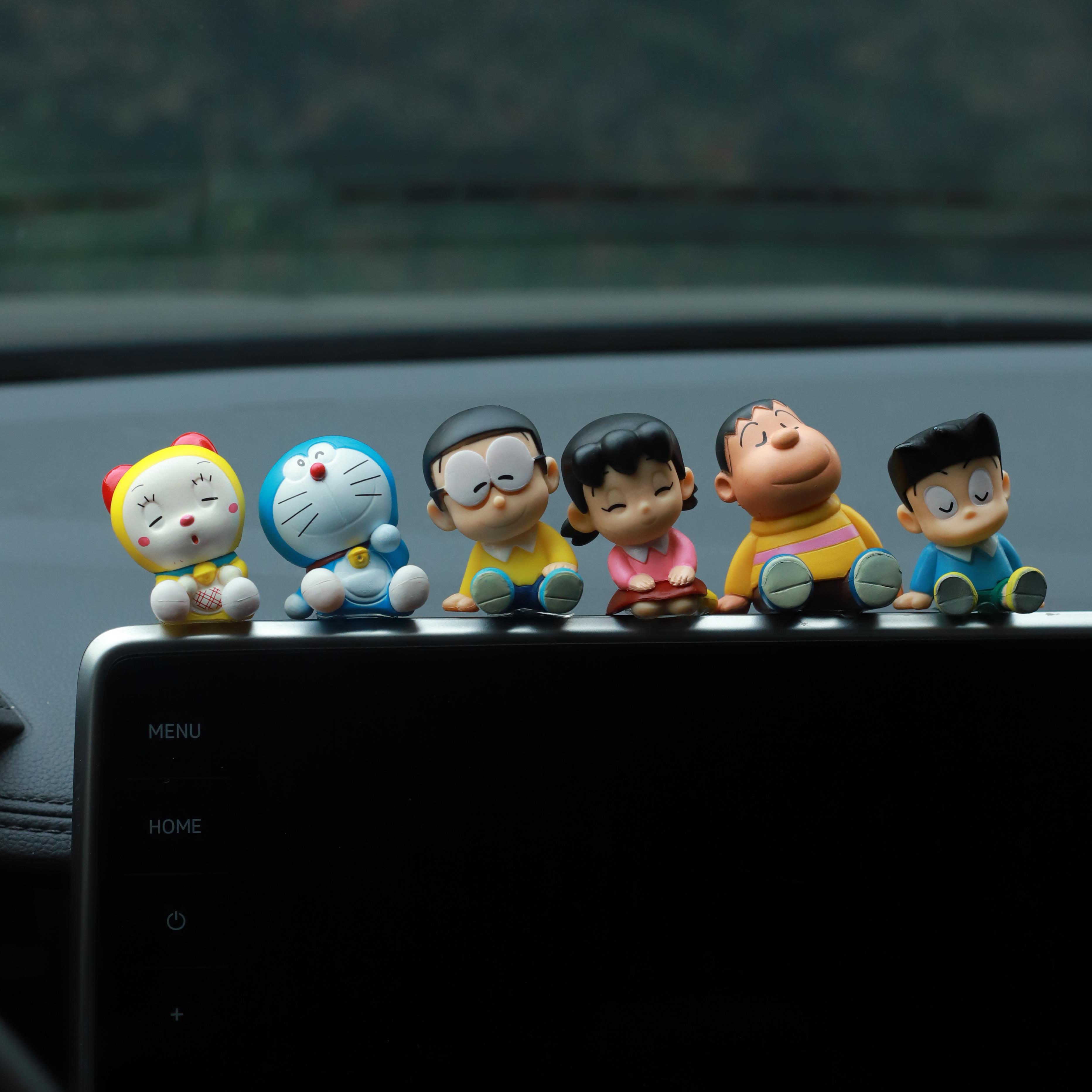 2024新款哆啦A梦车内饰品摆件中控台屏幕装饰摆件机器猫大雄车载