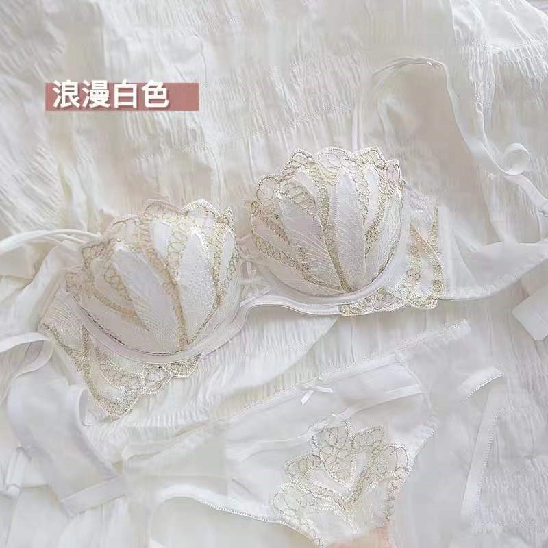 新款1/2半罩杯性感内衣女小胸聚拢调整型有钢圈上托黑Z色文胸套装