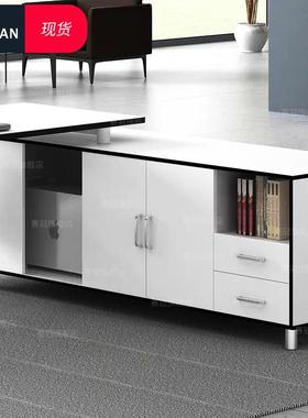 上海白色台老板桌办公桌简约现代IBZ时尚大班总桌椅家具裁桌椅组