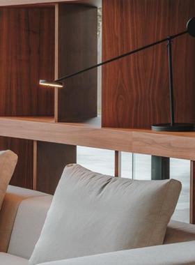 简约简办间公桌阅台灯设计师个极性床头柜样板可17072旋转氛围灯