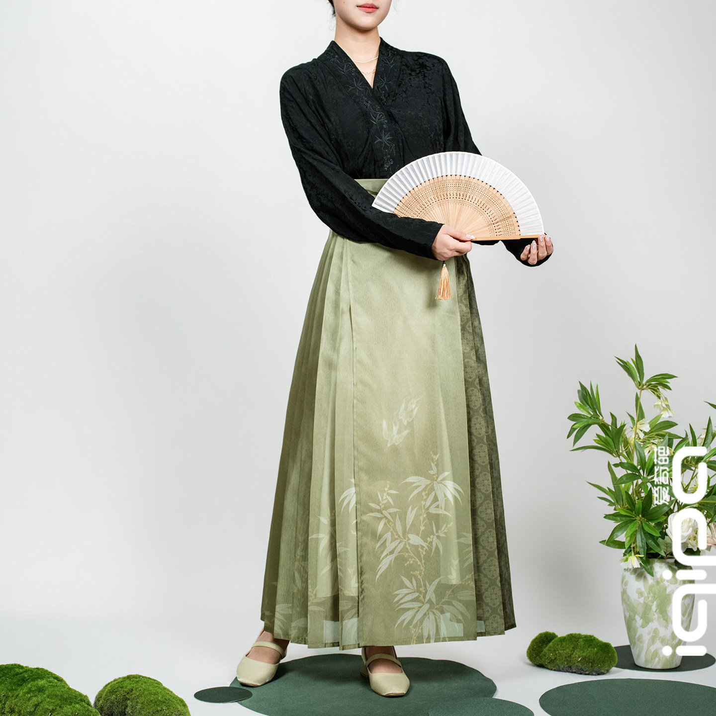 爱奇葩iqipa 新中式惜春纳福改良汉服马面裙女新款气质汉服半身裙