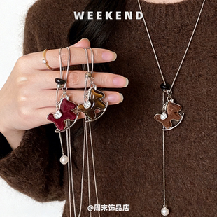 本命守护小众植绒小马珍珠颈链精致女生秋冬毛衣搭配轻奢高级感