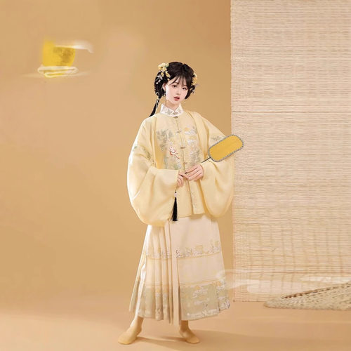 原创汉服女【桂花兔】明制立领刺绣补服琵琶袖马面裙秋冬新款套装