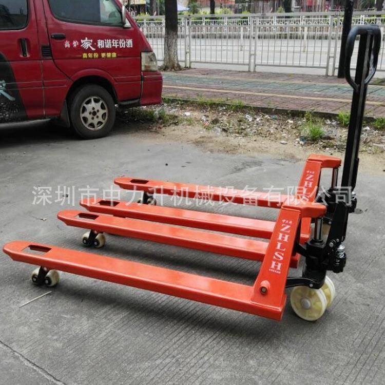 吨1.8/2.5米加长手动搬运车叉车液压托盘叉车手动液压车