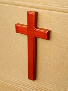 实木壁挂墙挂件 21CM高 手持木十字架 摆件 红色十字架 结婚礼品