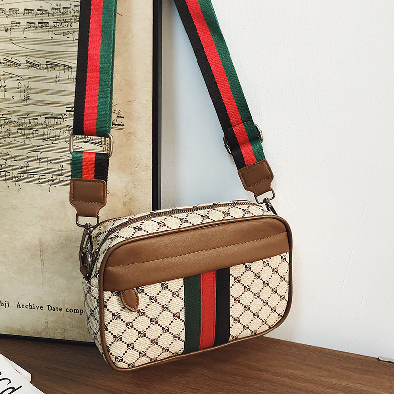 新款潮流潮牌男士休闲格子单肩包韩版皮质斜挎包时尚小方包小背包,箱包皮具/热销女包/男包,男士包袋,淘宝优惠券,粉丝福利购,淘宝优惠卷