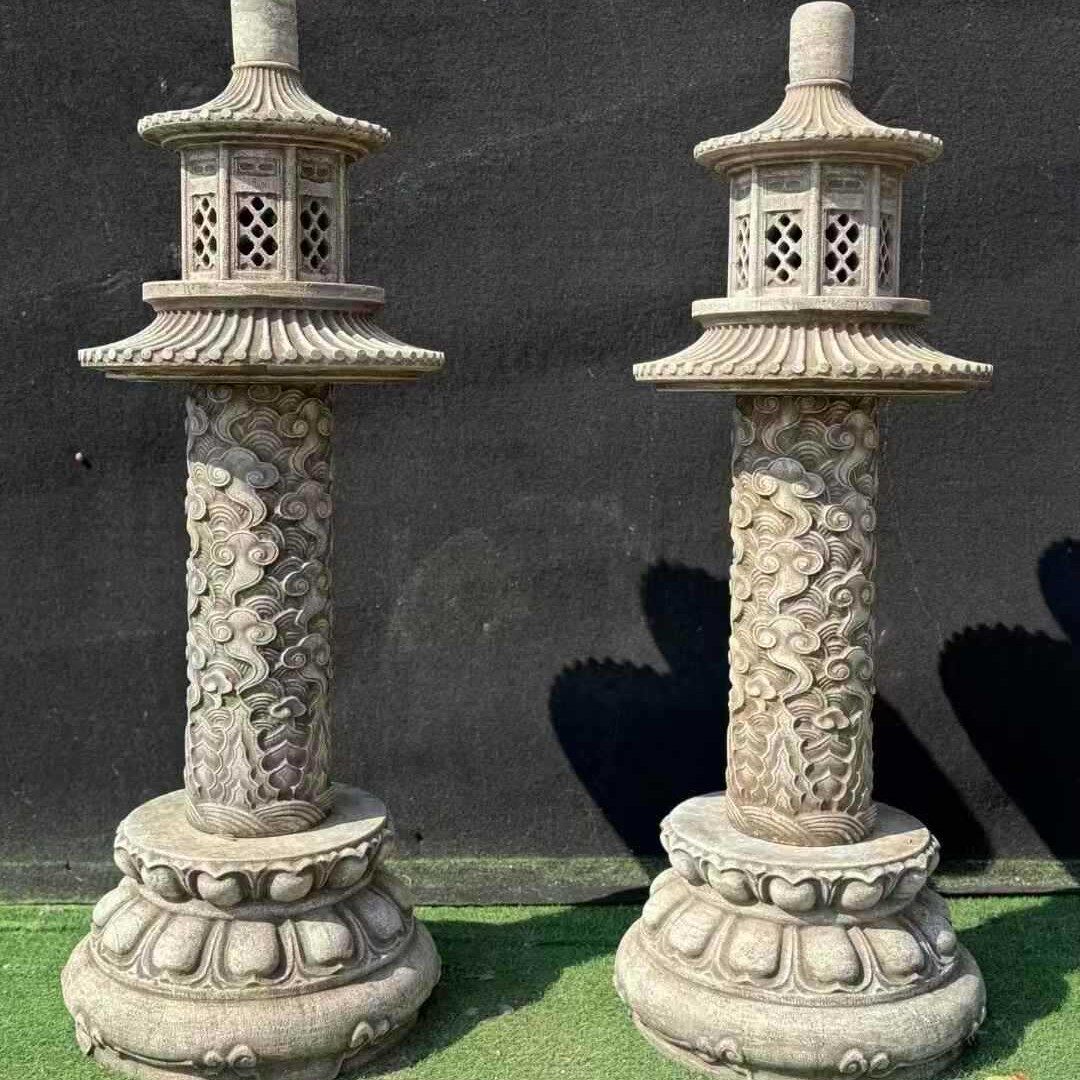 复古日式青石庭院石灯笼