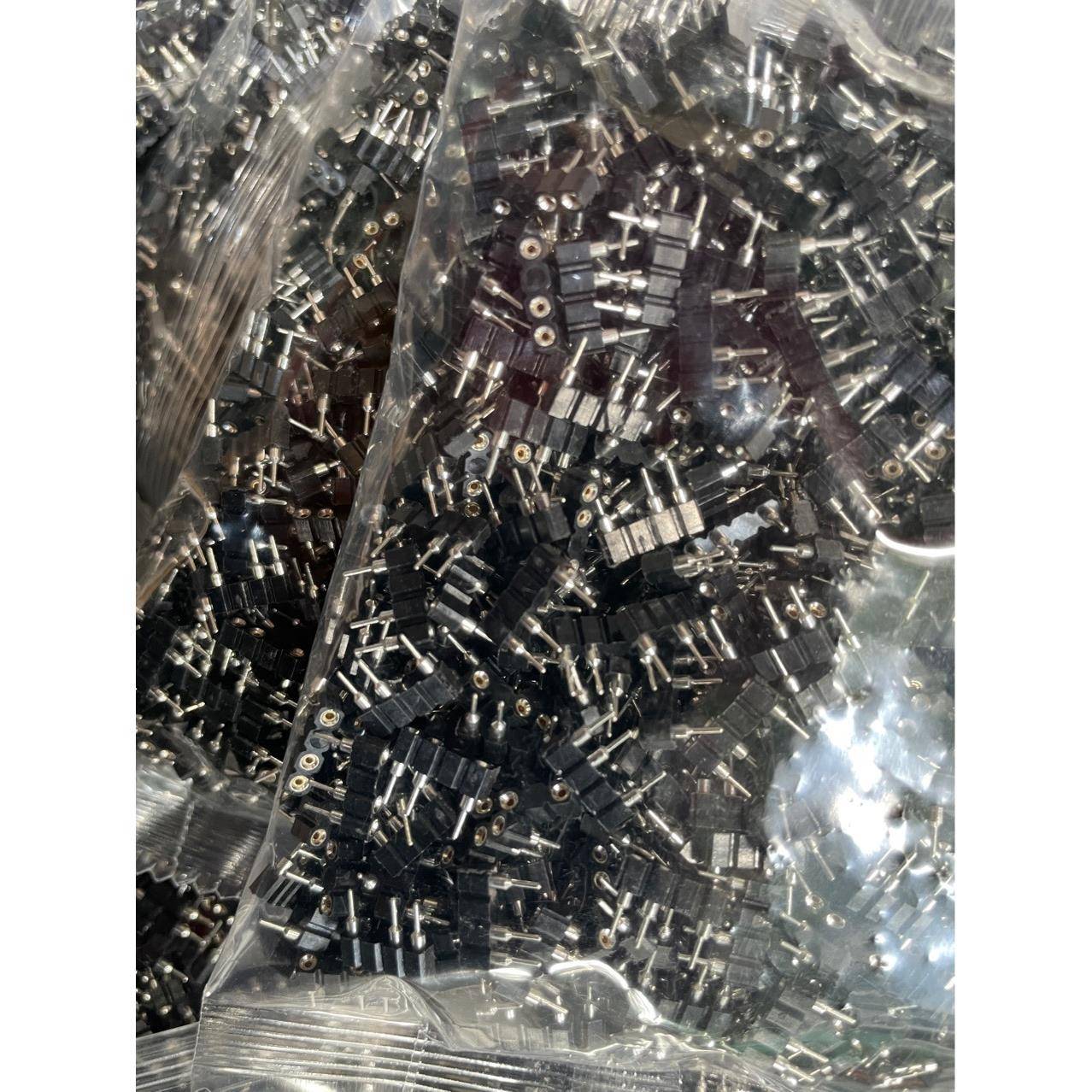 RGB圆孔排母堵孔2.54-1*4P3针。1000个*0.08=80