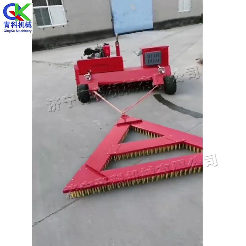 柴油电启草坪草丝梳理机人造草坪自动梳丝机遥控式梳草刷草机